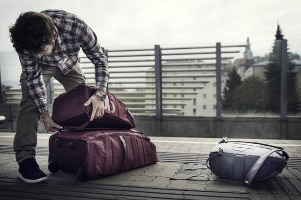 Snow - Travel Bags & Luggage