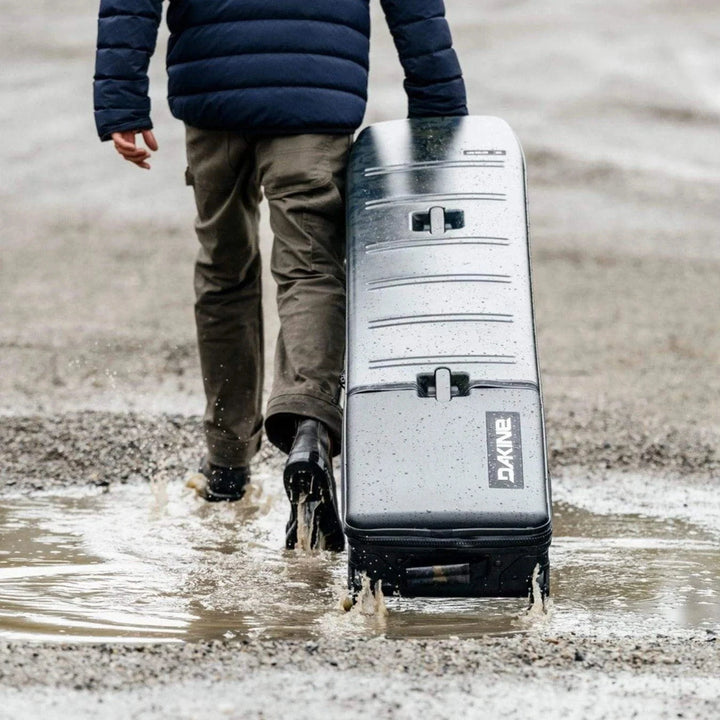 Dakine Low Roller Snowboard Hardside Bag