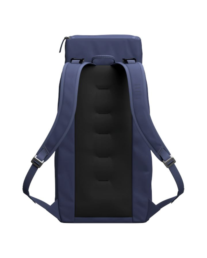 D__b_ Hugger Backpack 30L