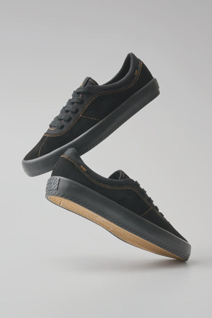 Globe Melbek Shoes - Black / Montano