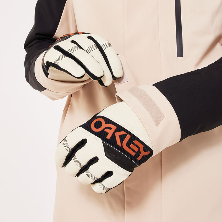 Oakley TNP TBT Insulated Jacket