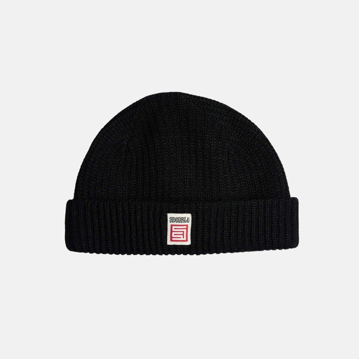 S Double Red Cube Low Beanie Black
