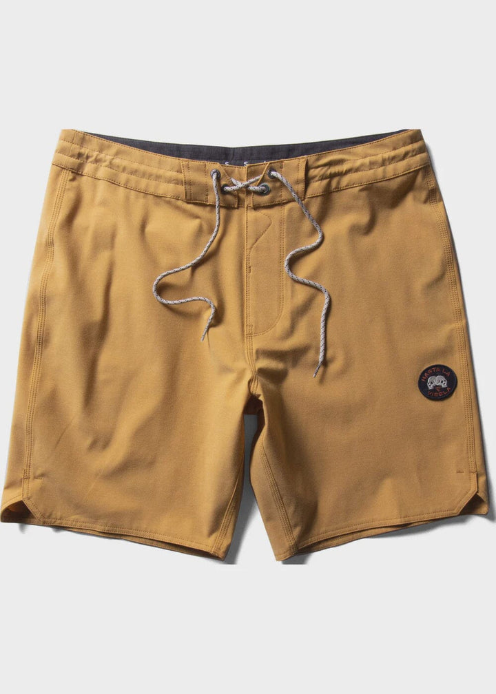 Vissla Solid sets 18.5" Boardshorts Gold Coral 30