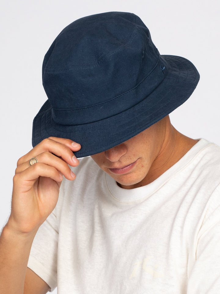 Rusty Carolina Bucket Hat Navy Blue M / L