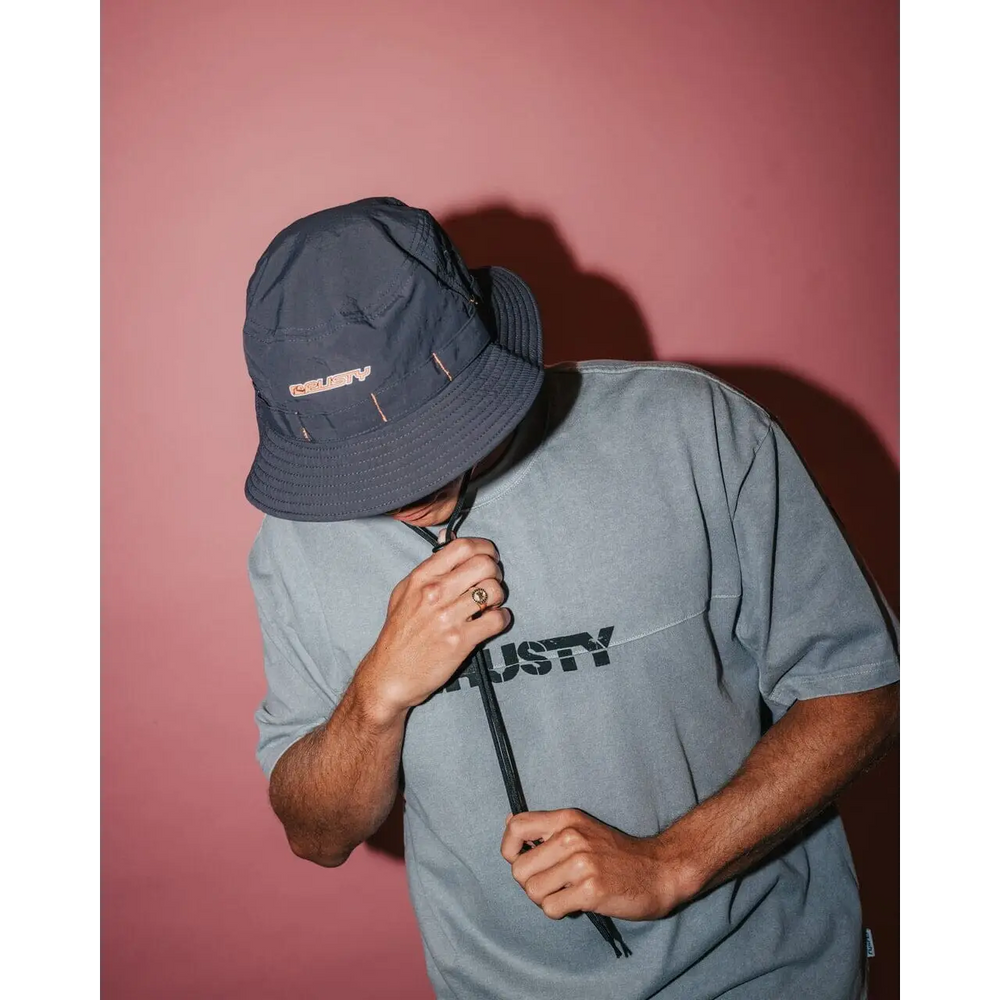 Rusty Stringer Bucket Hat 