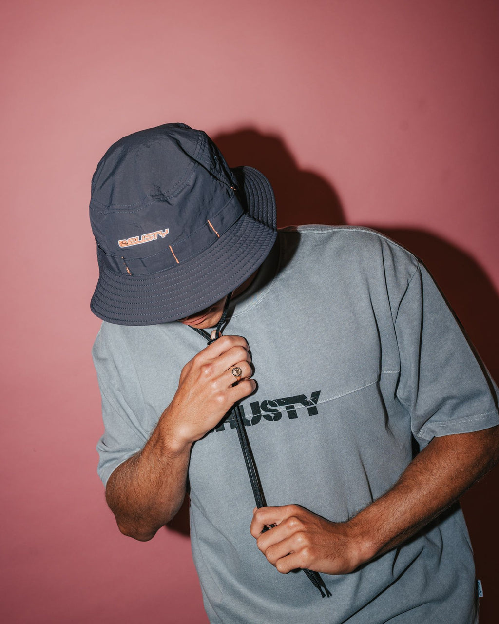Rusty Stringer Bucket Hat