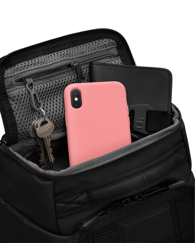 D_b_ Strom 20L Backpack