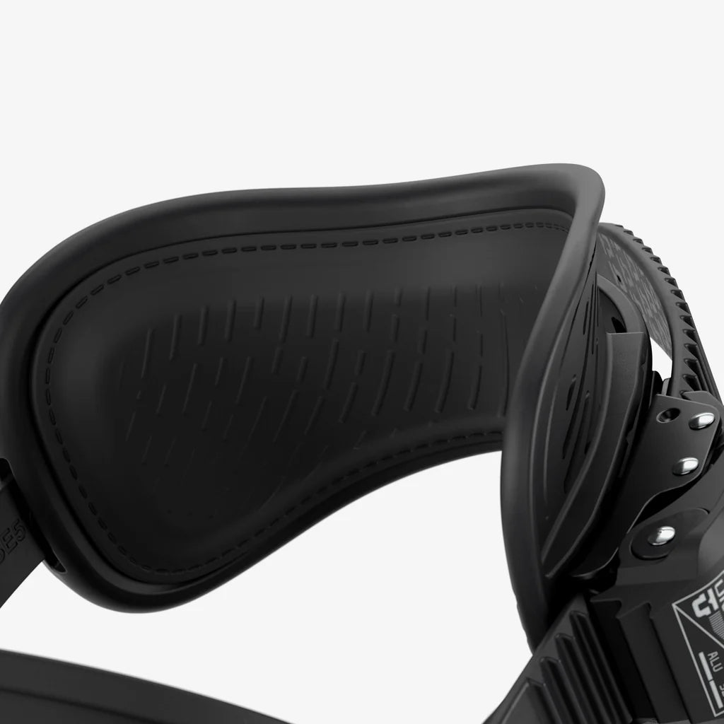 Union Strata Snowboard Bindings 2026