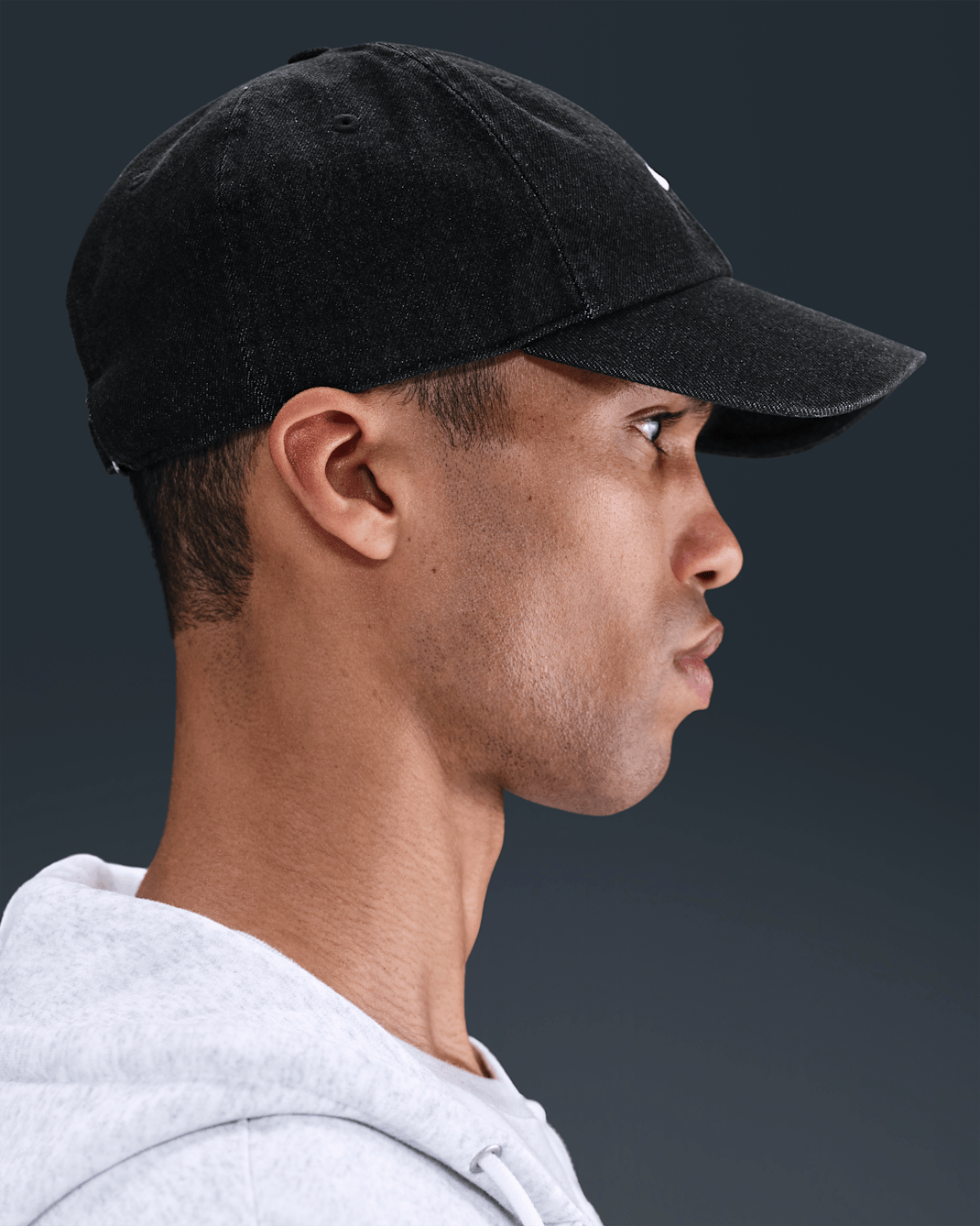 Nike Club Unstructured Denim Cap - Black / White