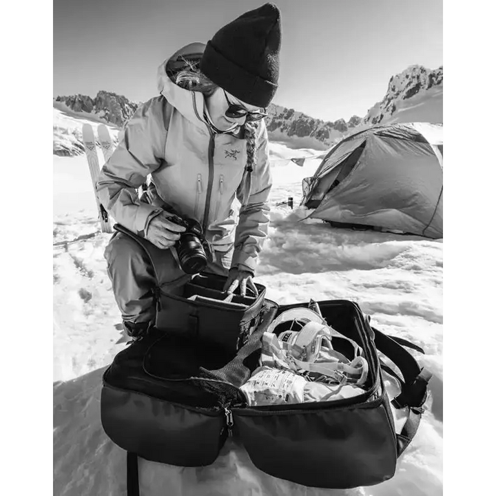D_b_ Roamer Pro Split Duffel 50L 
