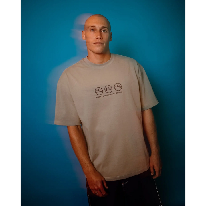 Rusty Crusoe Oversized Graphic T-Shirt 