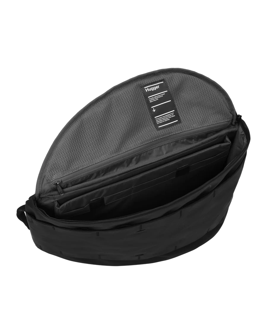 D_b_ Hugger Base 15L Backpack 