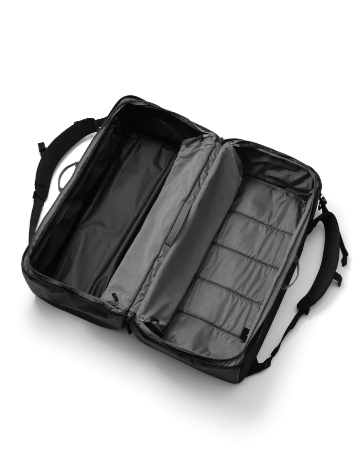D_b_ Roamer Split Duffel 90L 