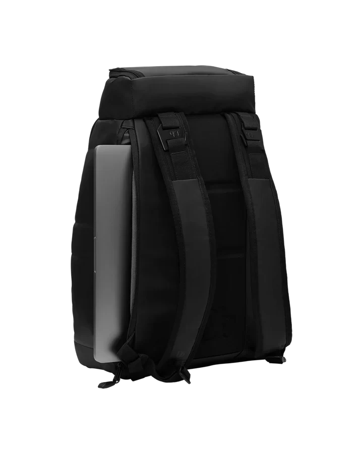 D_b_ Strom 20L Backpack 