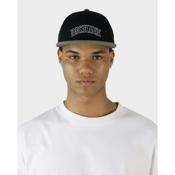 Dickies Old Saloon 6 Panel Snapback Cap Black 