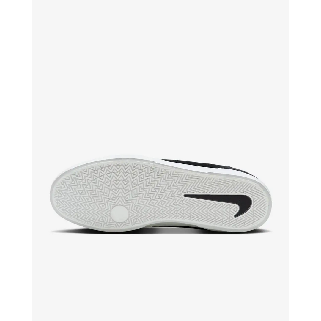 Nike SB Malor - Black / Black / White / White 