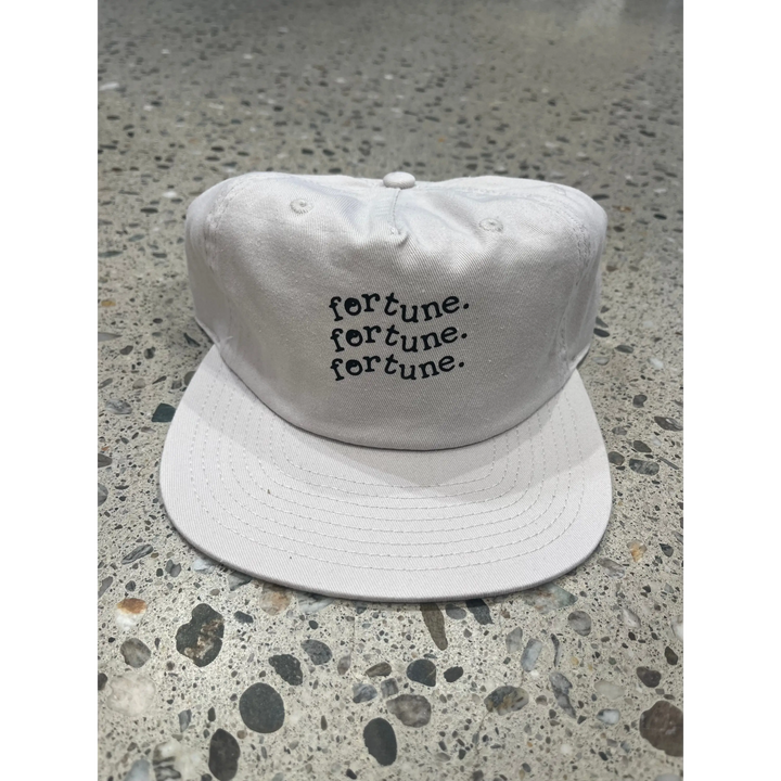 Fortune Flag Cap Egg 