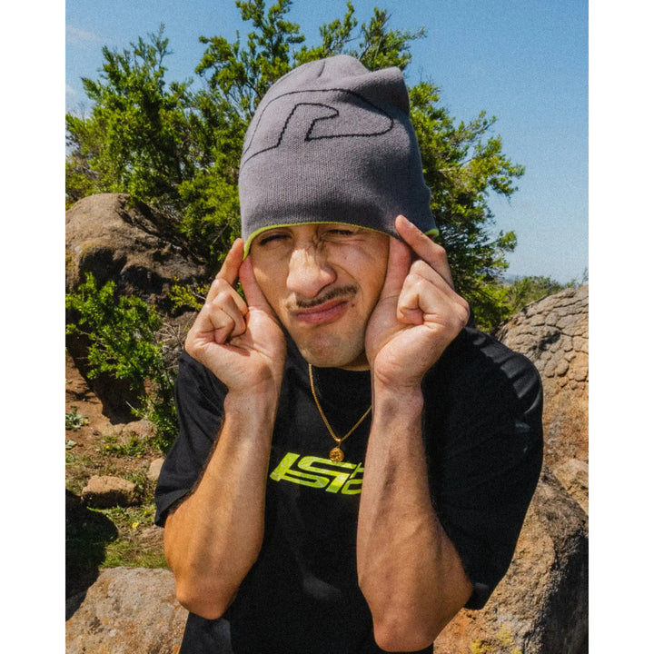 ICHPIG Pulse Reversible Skully Beanie - Charcoal