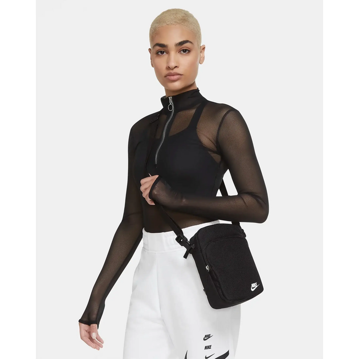 Nike Heritage Crossbody Bag 