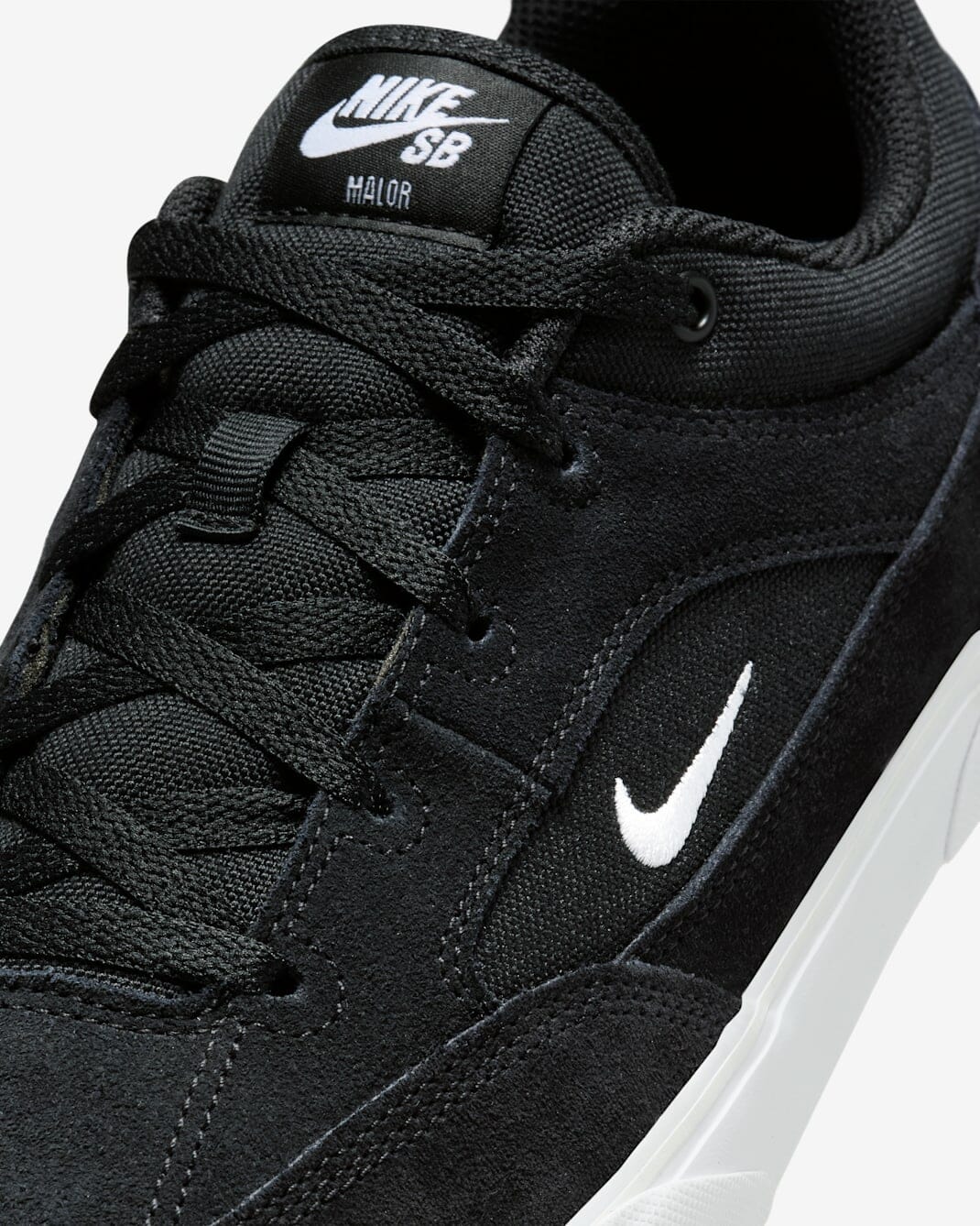 Nike SB Malor - Black / Black / White / White 