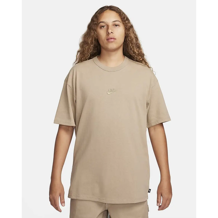 Nike Sportswear Premium Essentials Sustainable T-Shirt Khaki S 
