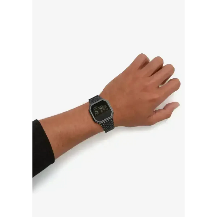 NIXON RE-RUN WATCH 