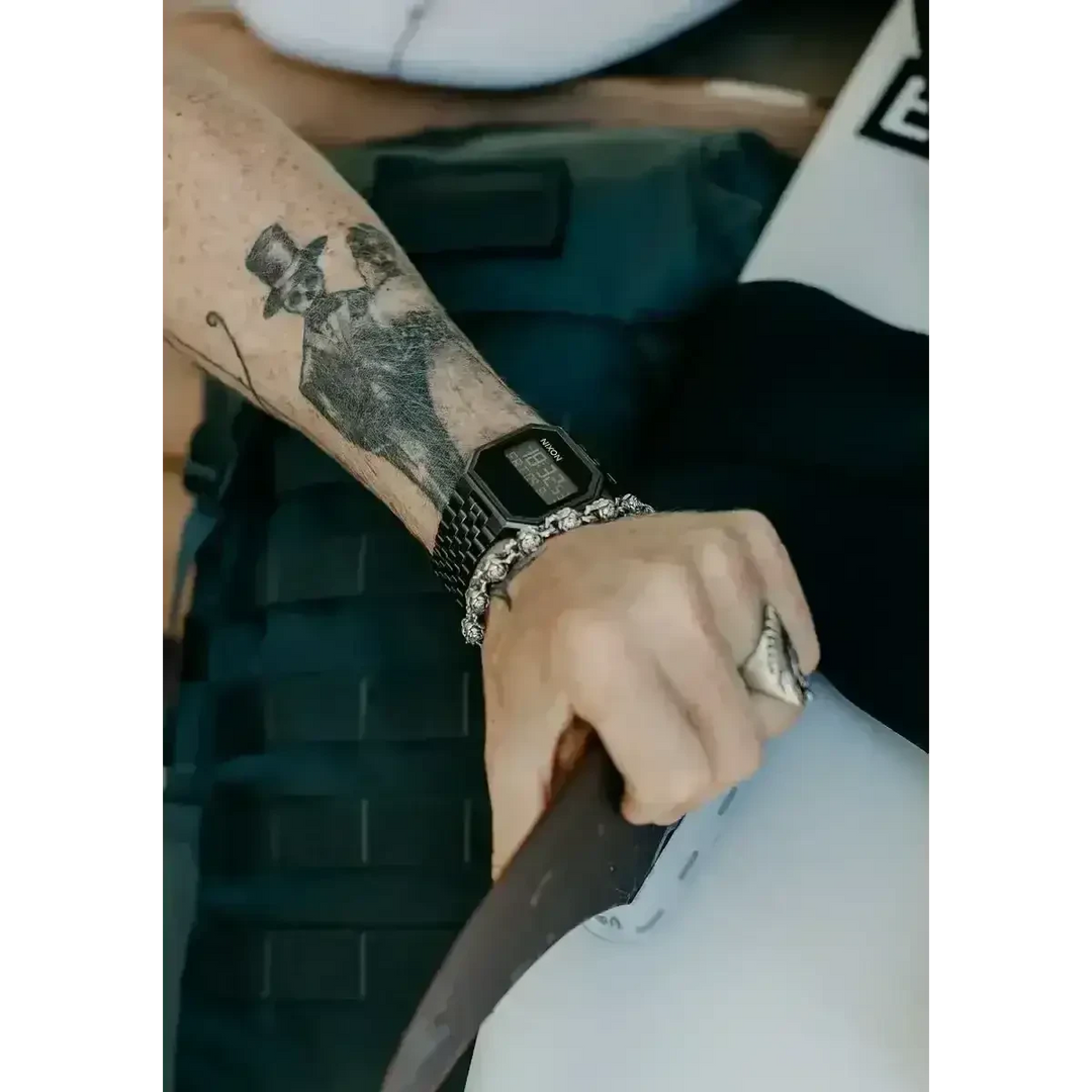 NIXON RE-RUN WATCH 