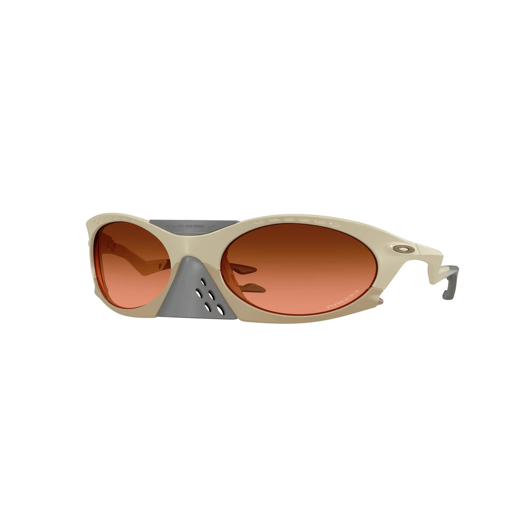 Oakley Plantaris Sunglasses - Matte Sand / Prizm Bronze Gradient