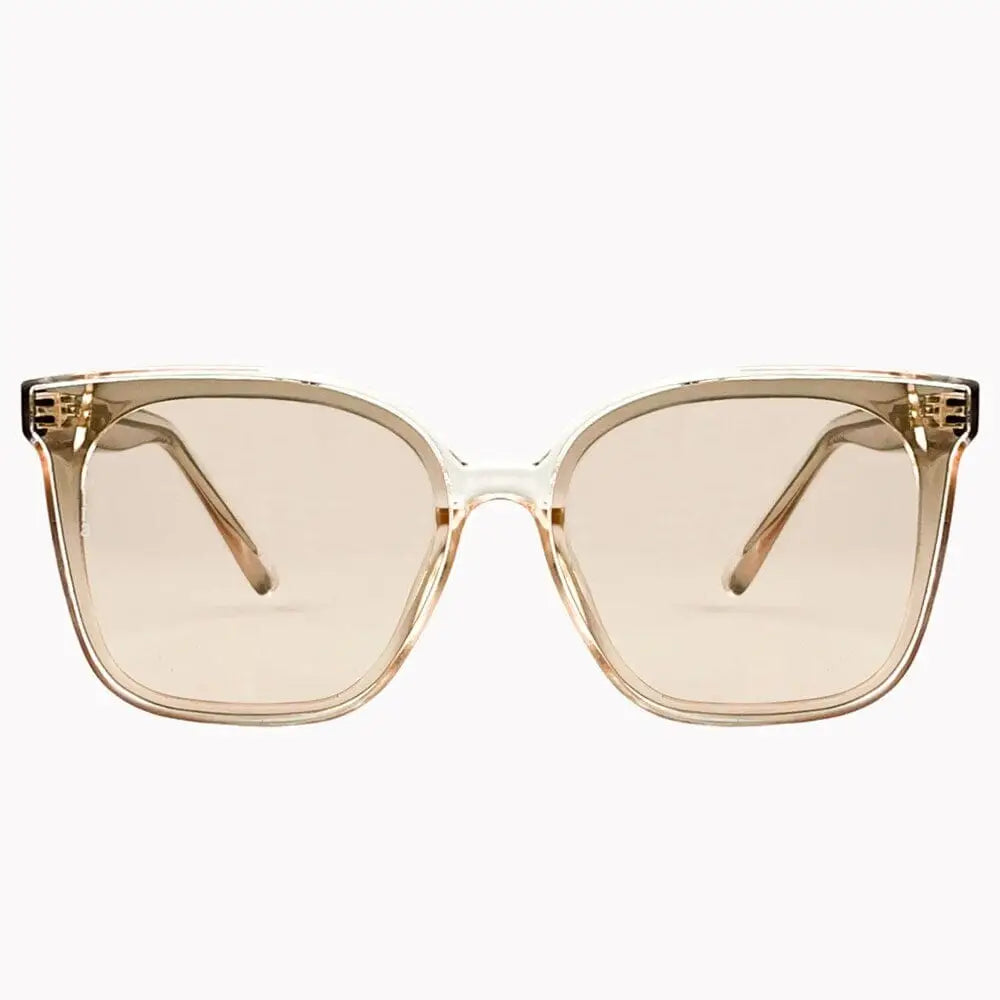 Otra Betty Sunglasses Tort / Smoke 