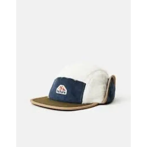 Picture Pisaq Earflap Cap 