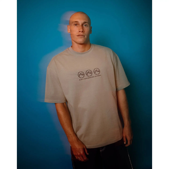 Rusty Crusoe Oversized Graphic T-Shirt 