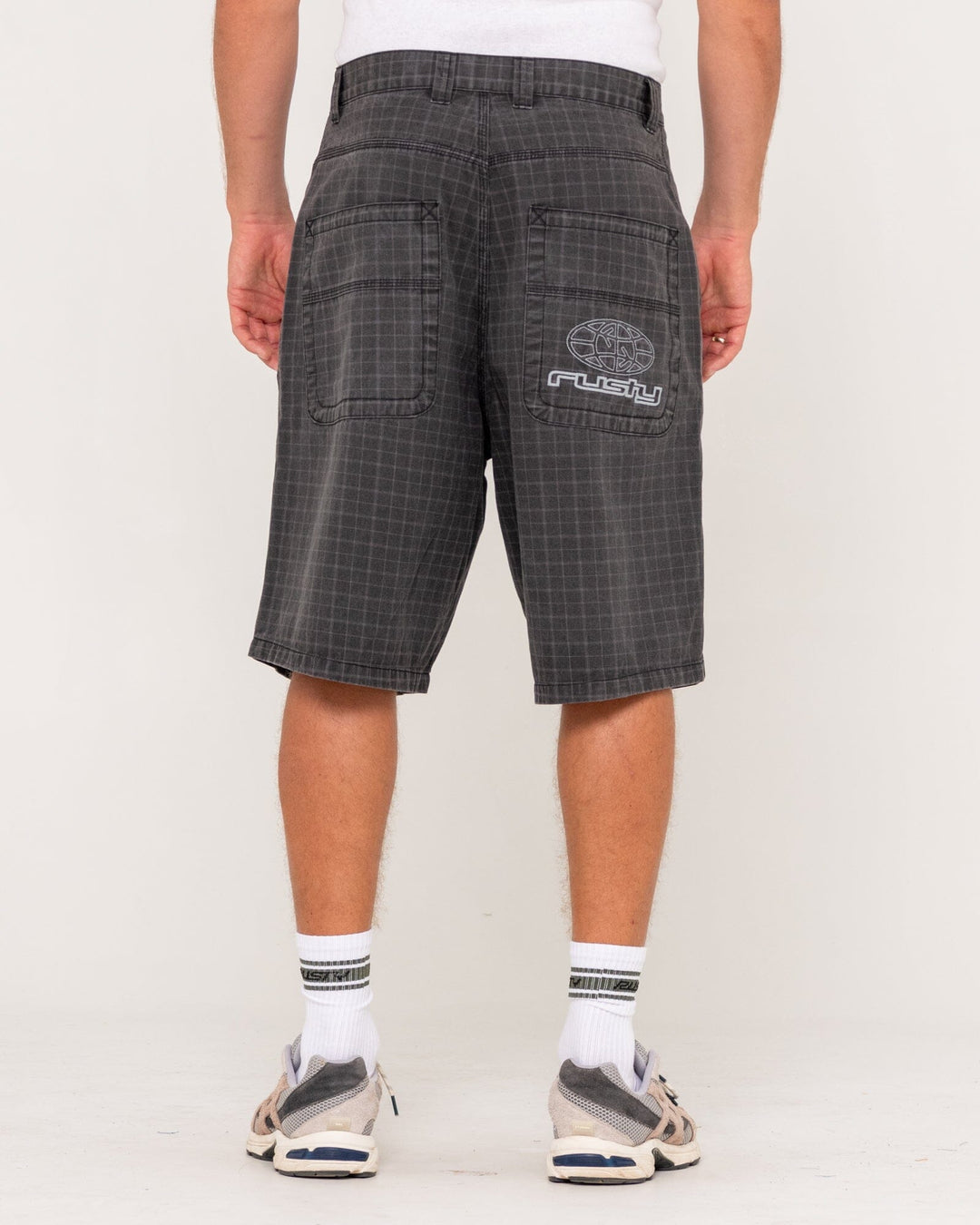 Rusty Flip Rambo 24" Plaid Jorts 