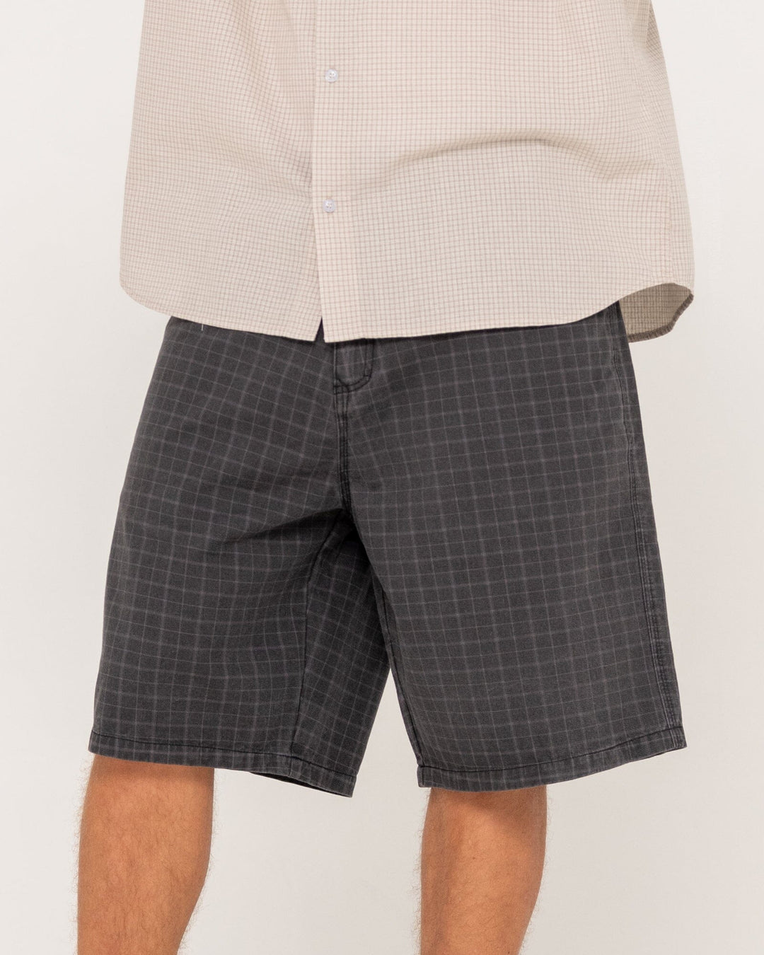 Rusty Flip Rambo 24" Plaid Jorts 
