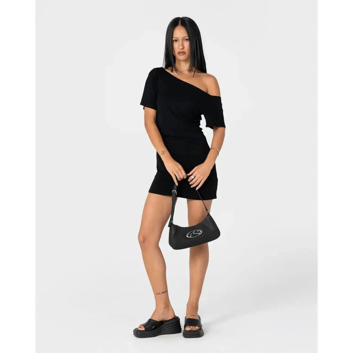 Rusty R Dot Buckle Leather Bag - Black