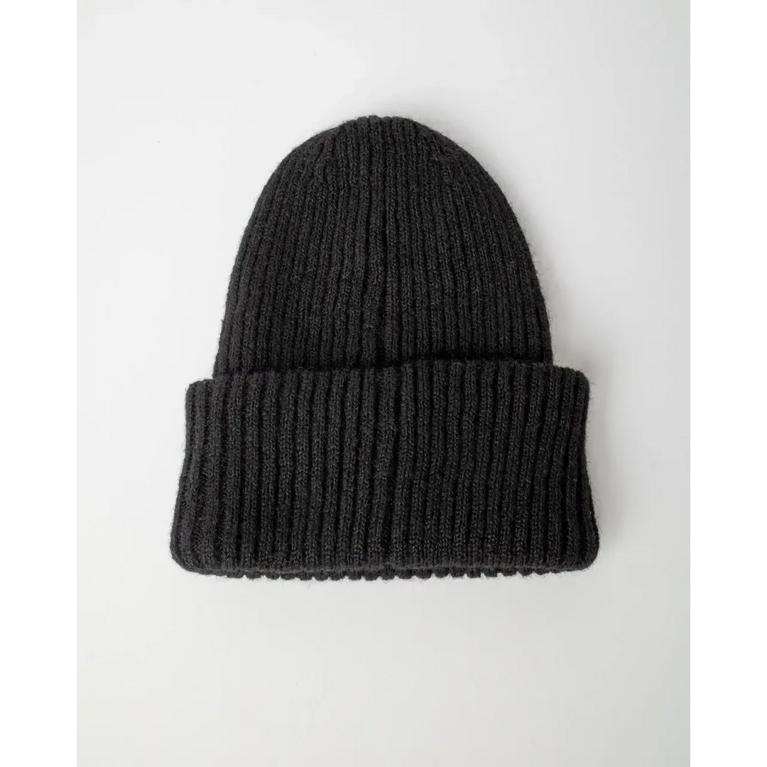 Rusty Roxanne Beanie - Black