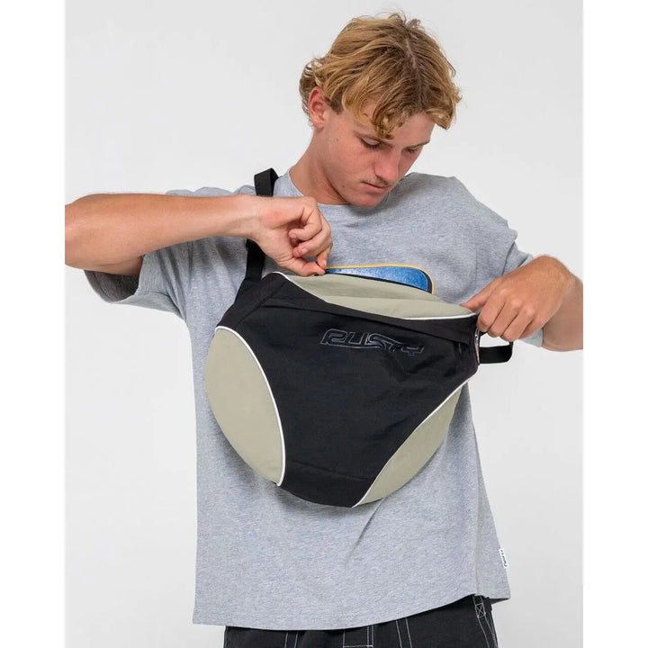 Rusty Trisector Sling Bag 