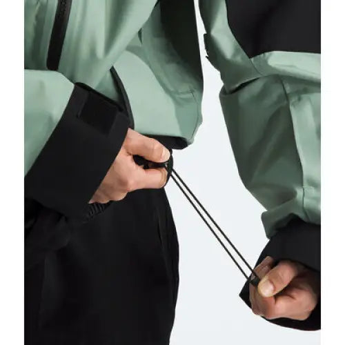 The North Face Women’s GORE-TEX Hex Jacket