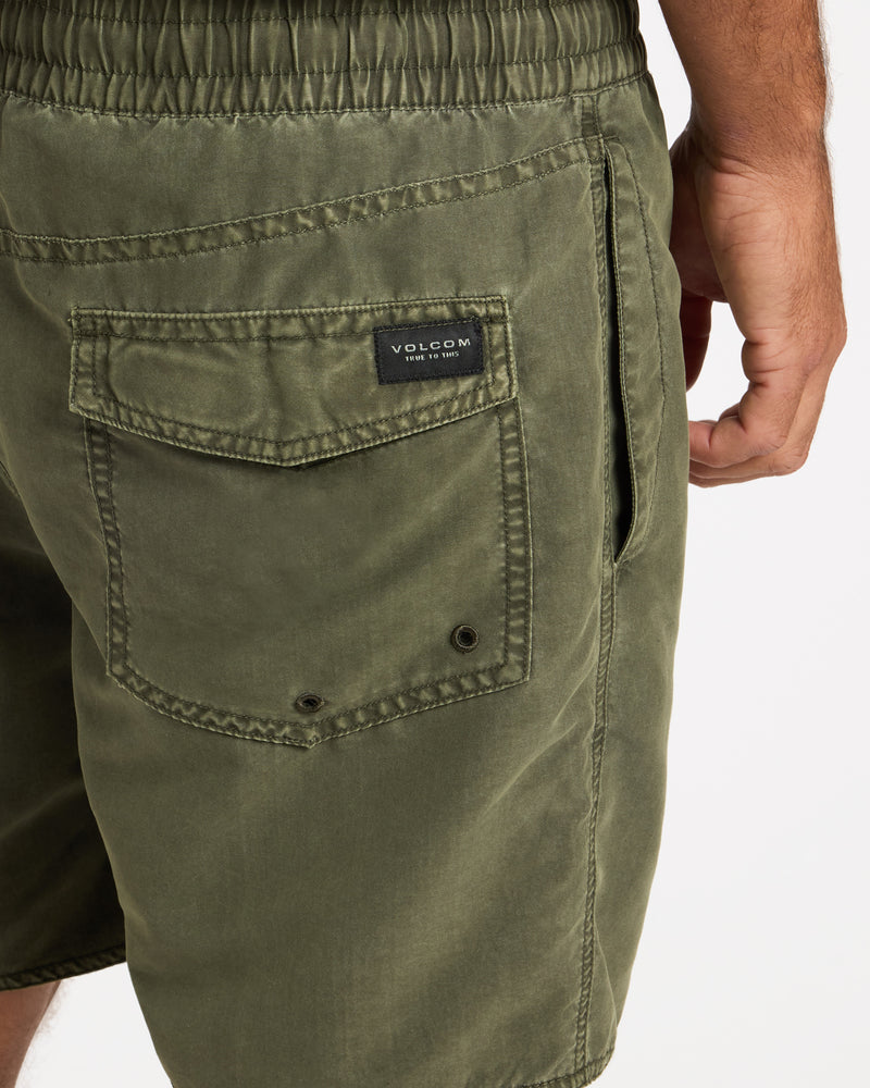 Volcom Center 17" Volley Shorts