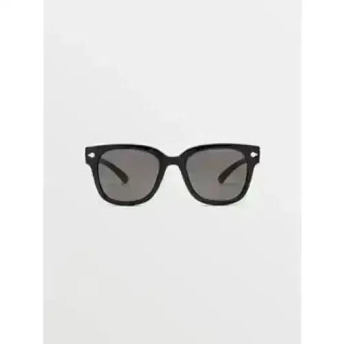 Volcom Freestyle Sunglasses offer 100% UVA/UVB protection with Gloss Black frames. 