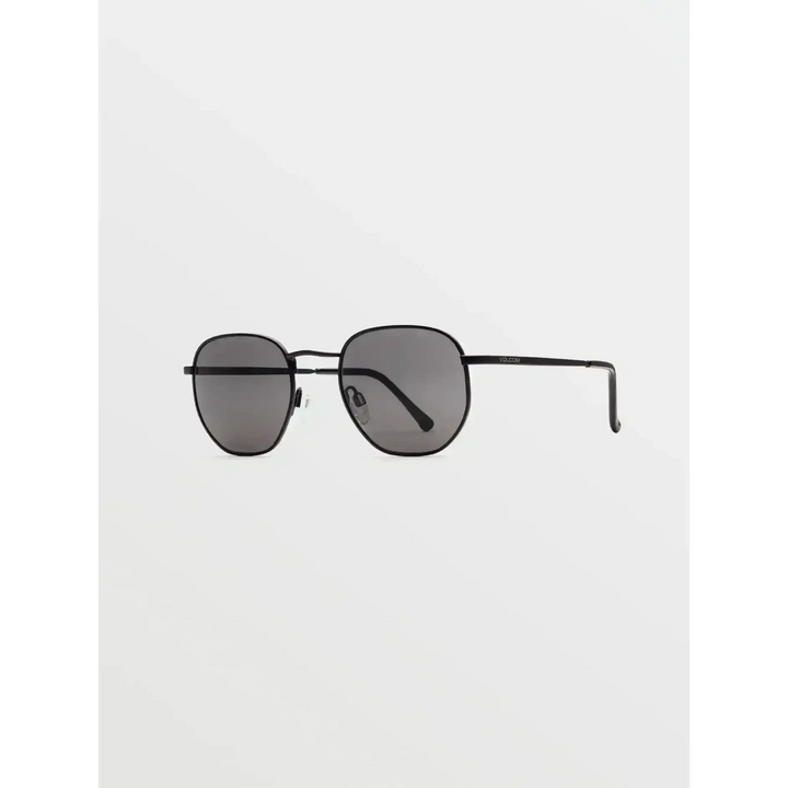 Volcom Happening Sunglasses provide 100% UVA/UVB protection. 