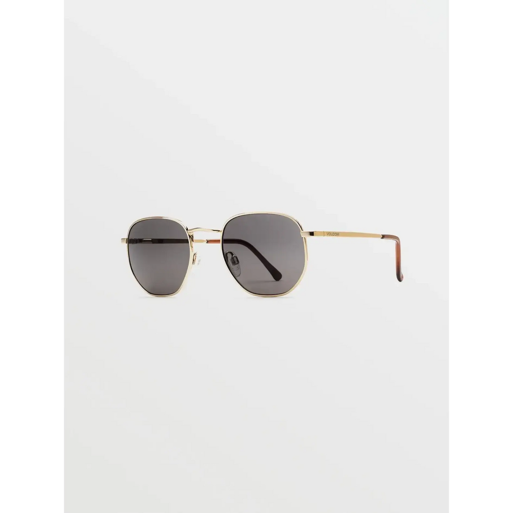 Volcom Happening Sunglasses provide 100% UVA/UVB protection. 