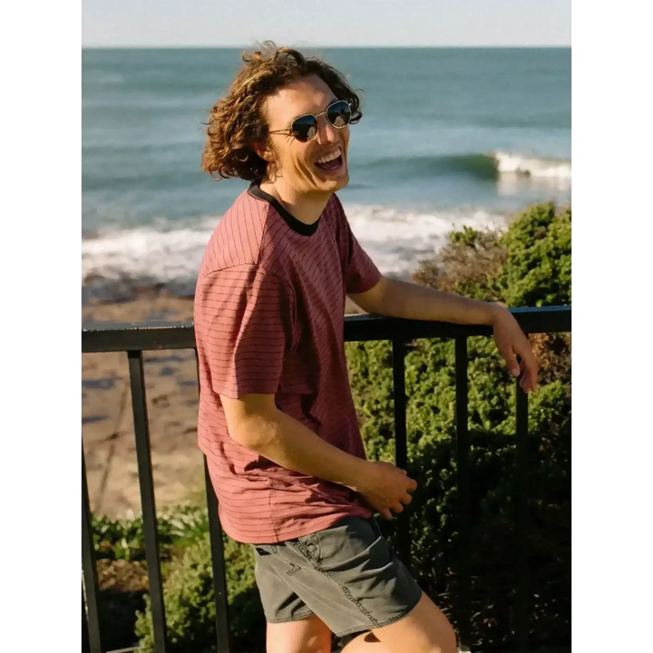 Volcom Happening Sunglasses provide 100% UVA/UVB protection. 