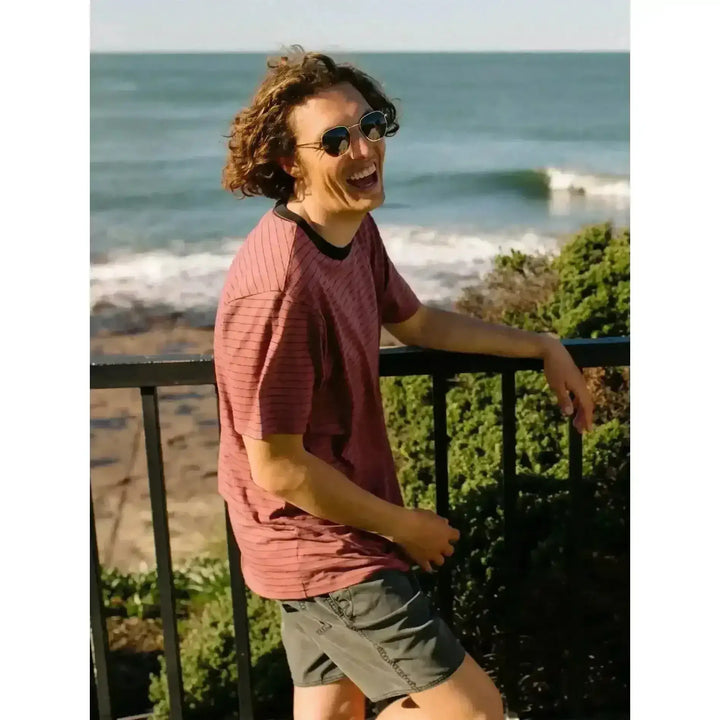 Volcom Happening Sunglasses provide 100% UVA/UVB protection. 