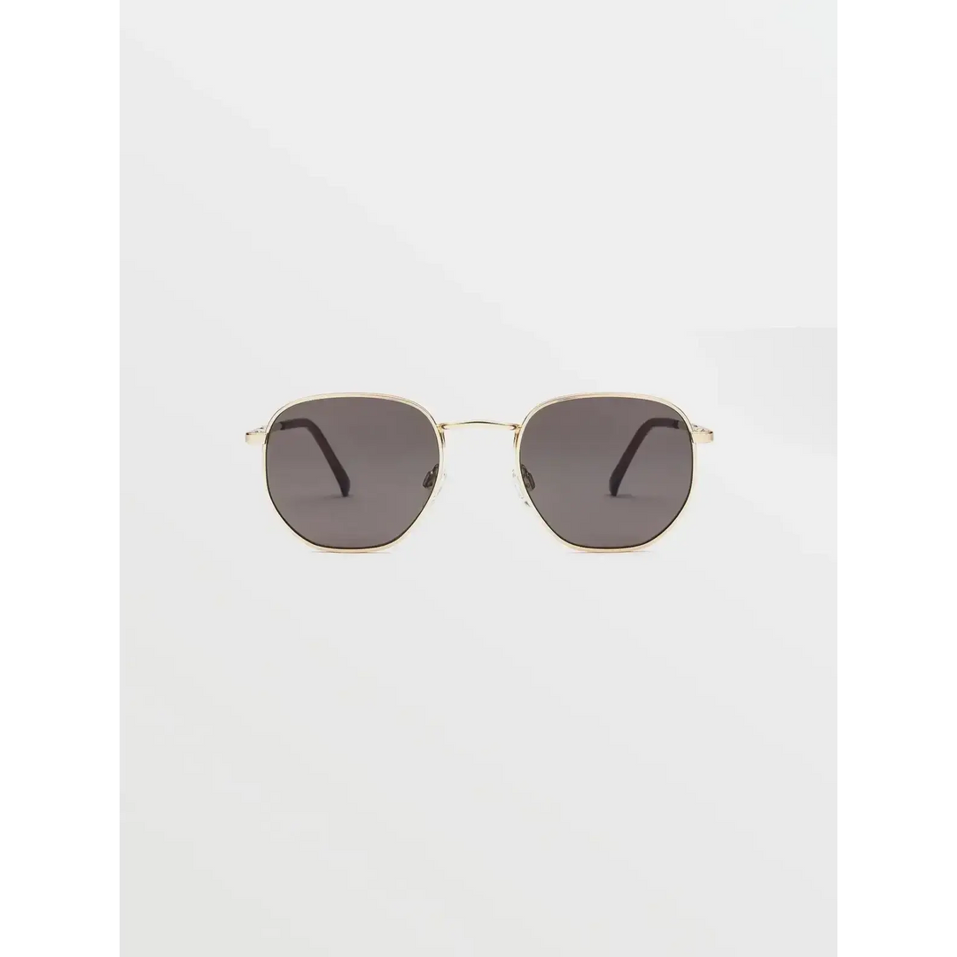 Volcom Happening Sunglasses provide 100% UVA/UVB protection. 