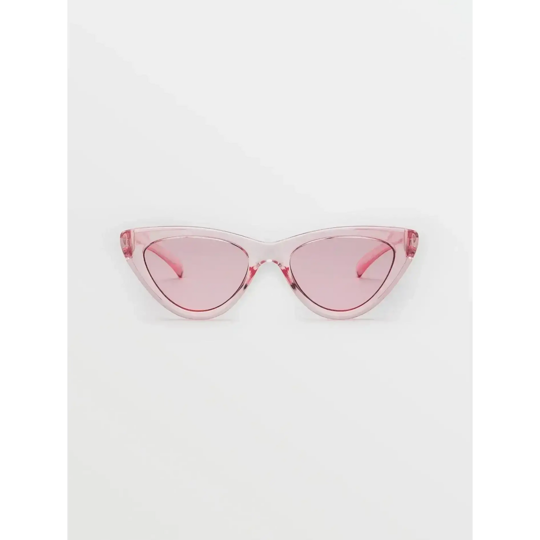 Volcom Womens Knife Sunglasses provide 100% UVA/UVB protection. 