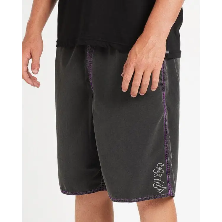 Volcom Off Ozzy 21" Trunk Shorts 