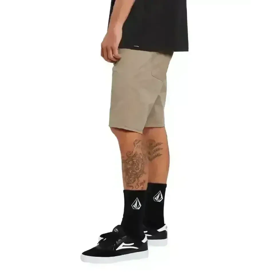 VOLCOM SOLVER LITE 5 POCKET SHORT 