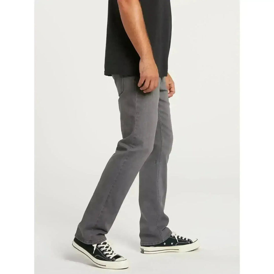 VOLCOM SOLVER MODERN FIT JEANS 