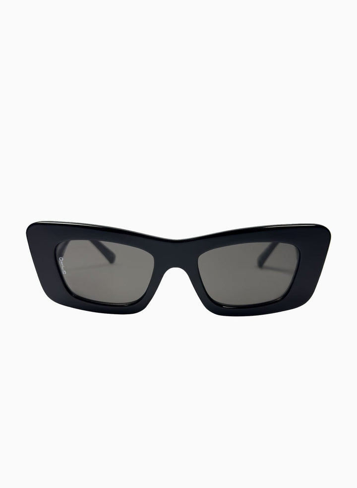Otra Zoe Sunglasses Black / Smoke 